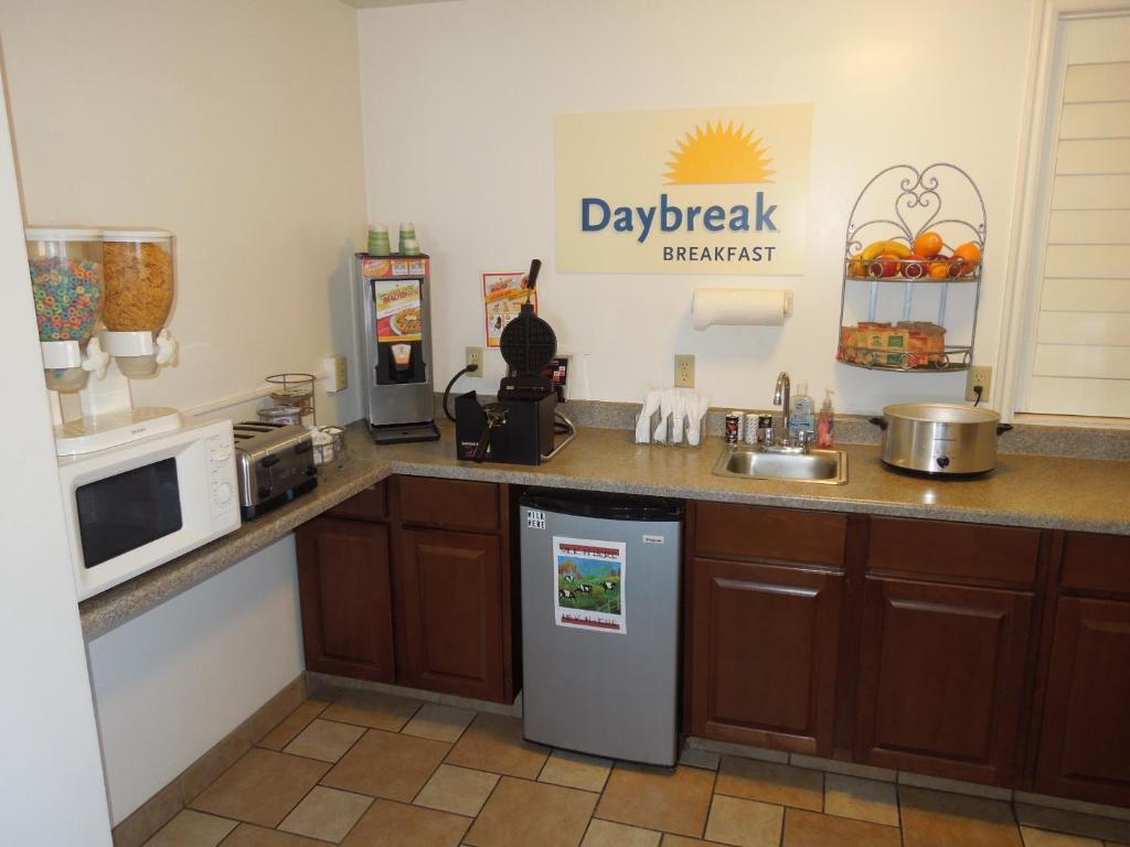 Days Inn Riverton Buitenkant foto